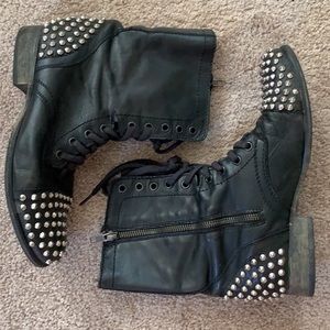 Steve Madden Tarnney Boots